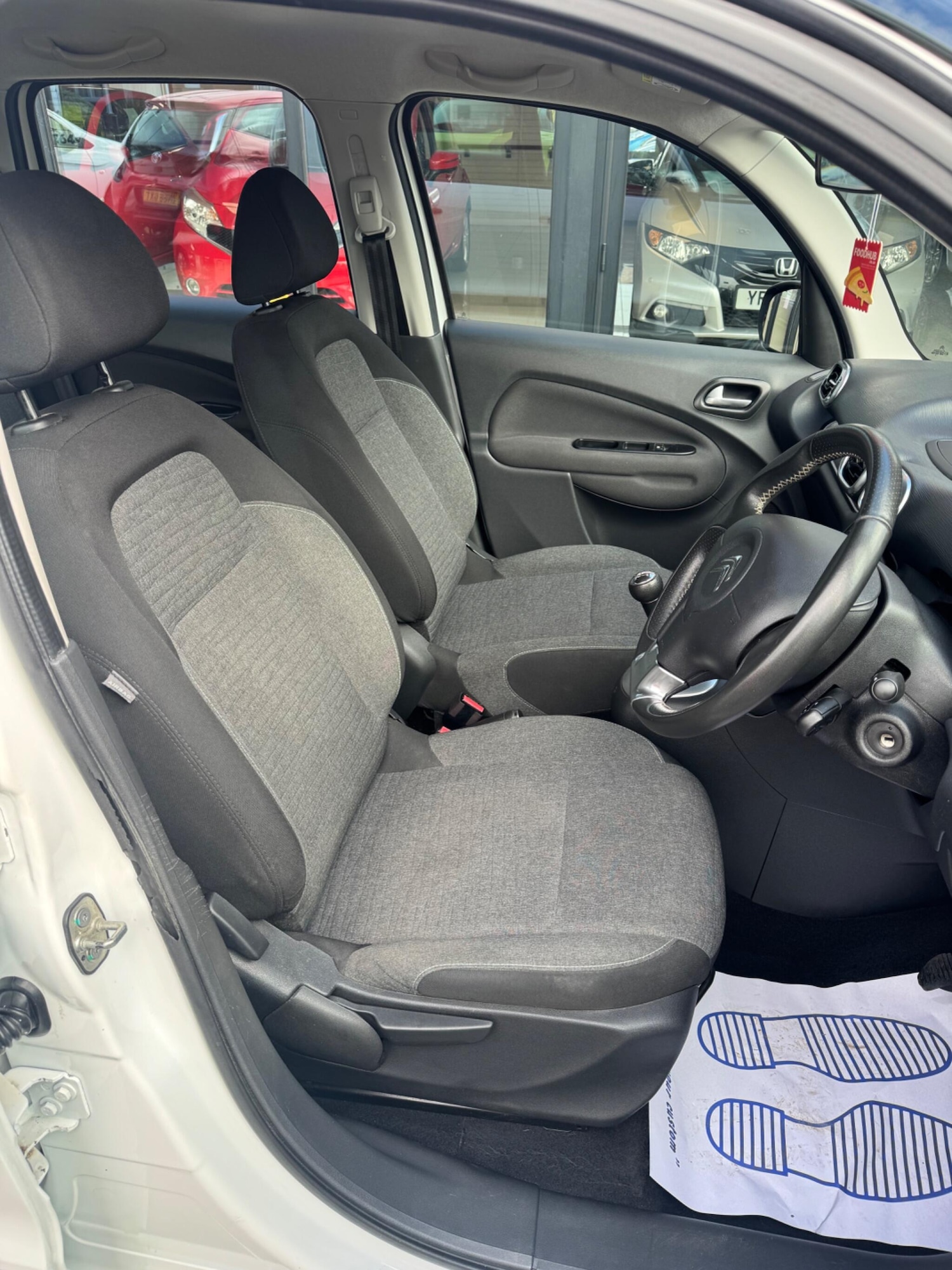 Used Citroen C3 Picasso 2016 for sale - 77709968: Photo 8