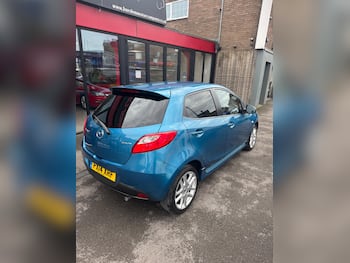 Used Mazda Mazda2 2014 for sale - 79741532: Photo