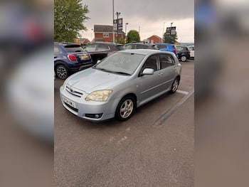Used Toyota Corolla 2004 for sale - 79670074: Photo