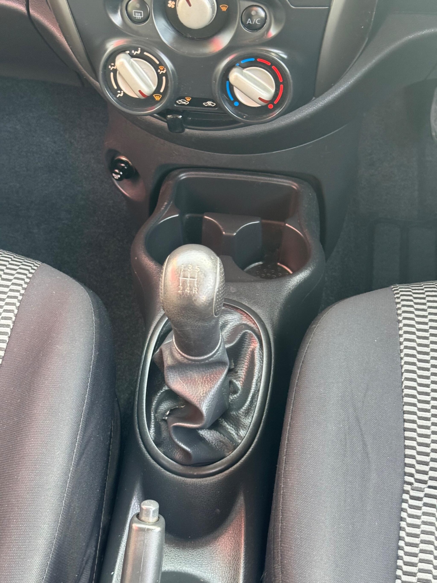 Used Nissan Micra 2015 for sale - 76246639: Photo 16