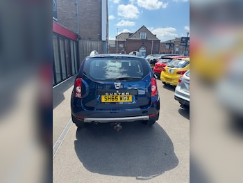 Used Dacia Duster 2015 for sale - 76060709: Photo