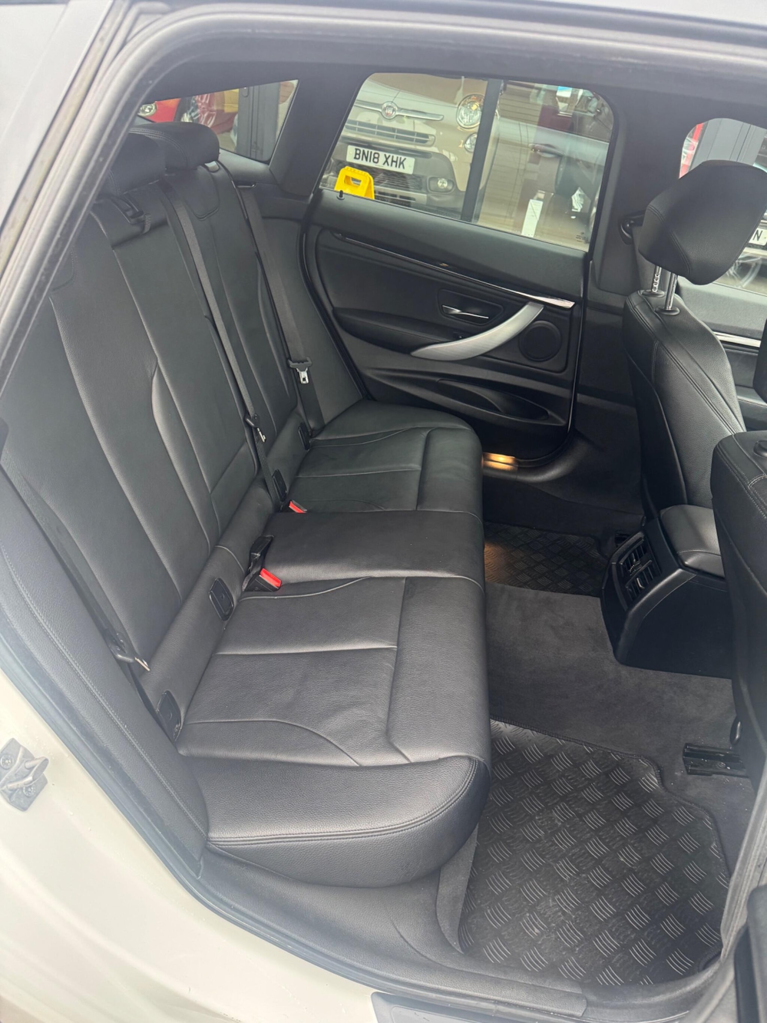 Used BMW 3 Series 2014 for sale - 76549949: Photo 9