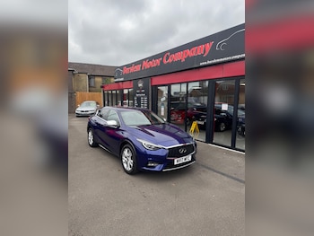 Used Infiniti Q30 2017 for sale - 78481304: Photo