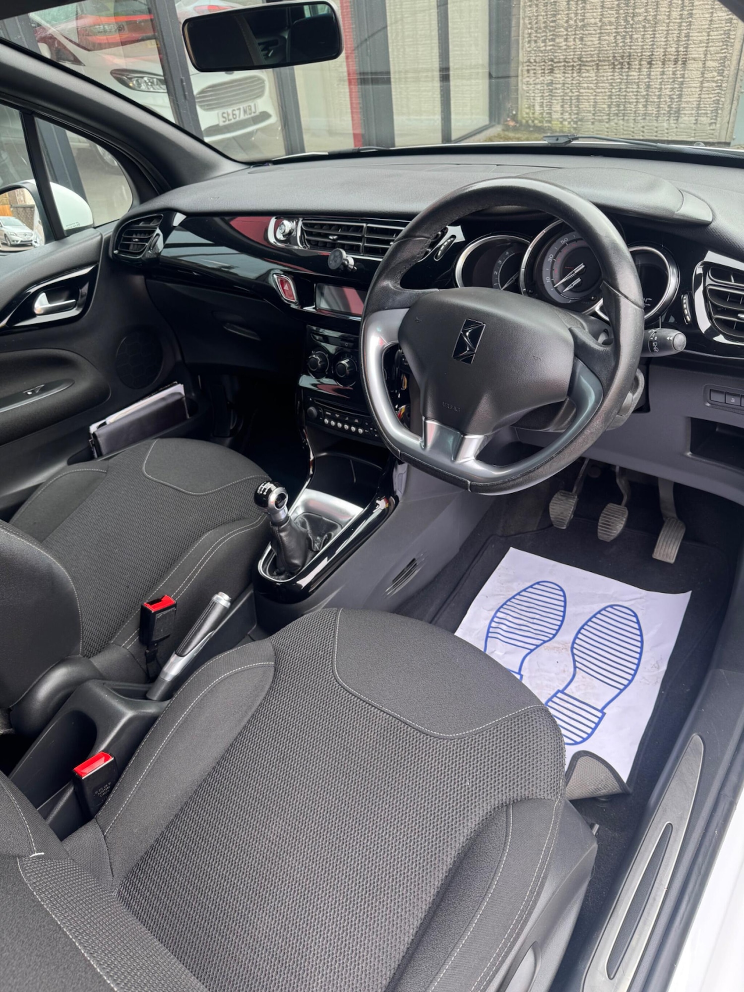 Used Citroen DS3 2015 for sale - 77982535: Photo 14