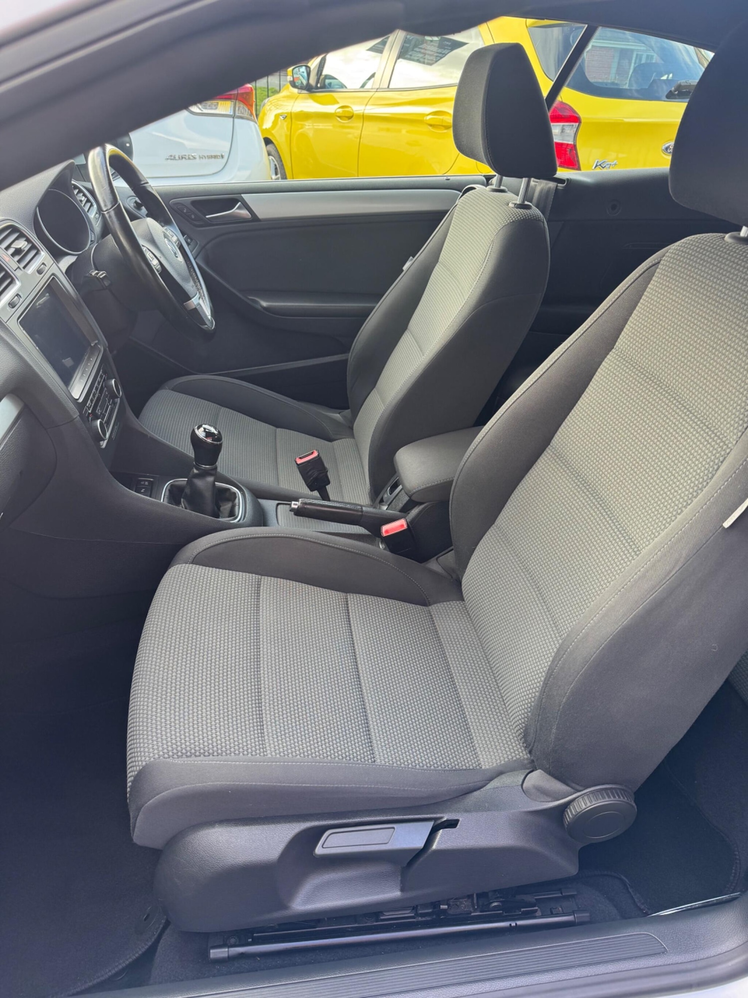 Used Volkswagen Golf 2012 for sale - 77637860: Photo 10