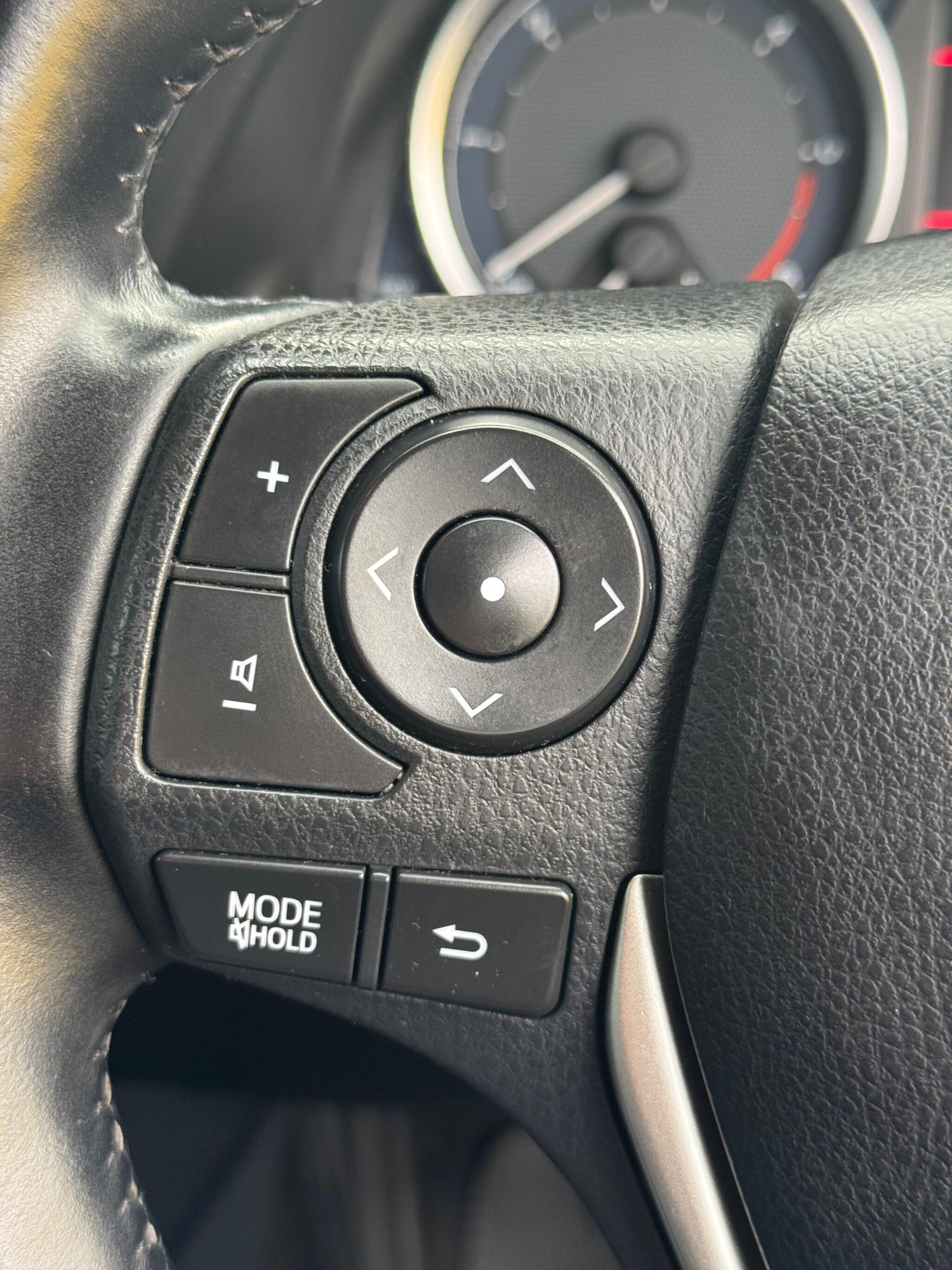 Used Toyota Auris 2013 for sale - 77633124: Photo 17