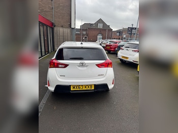 Used Toyota Auris 2013 for sale - 77633124: Photo