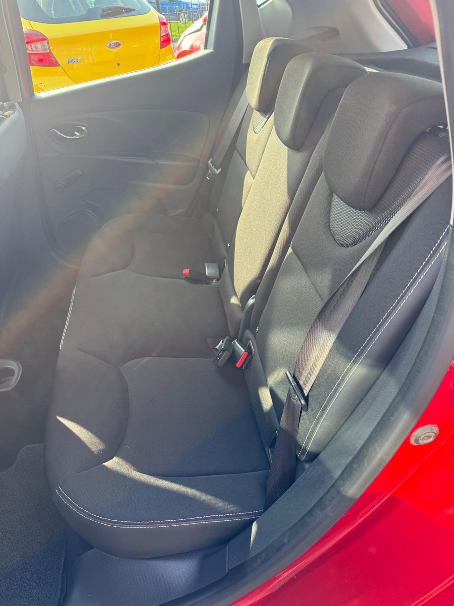 Used Renault Clio for sale - 77977970: Photo 11