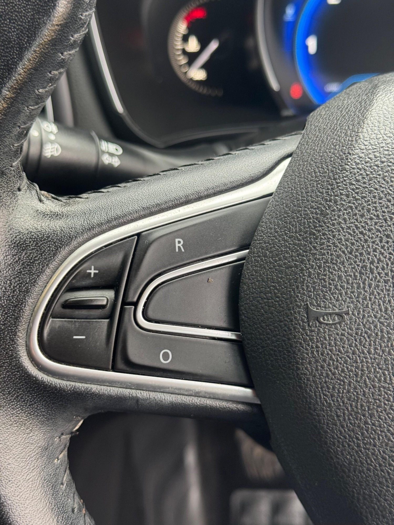 Used Renault Megane 2017 for sale - 77015404: Photo 17