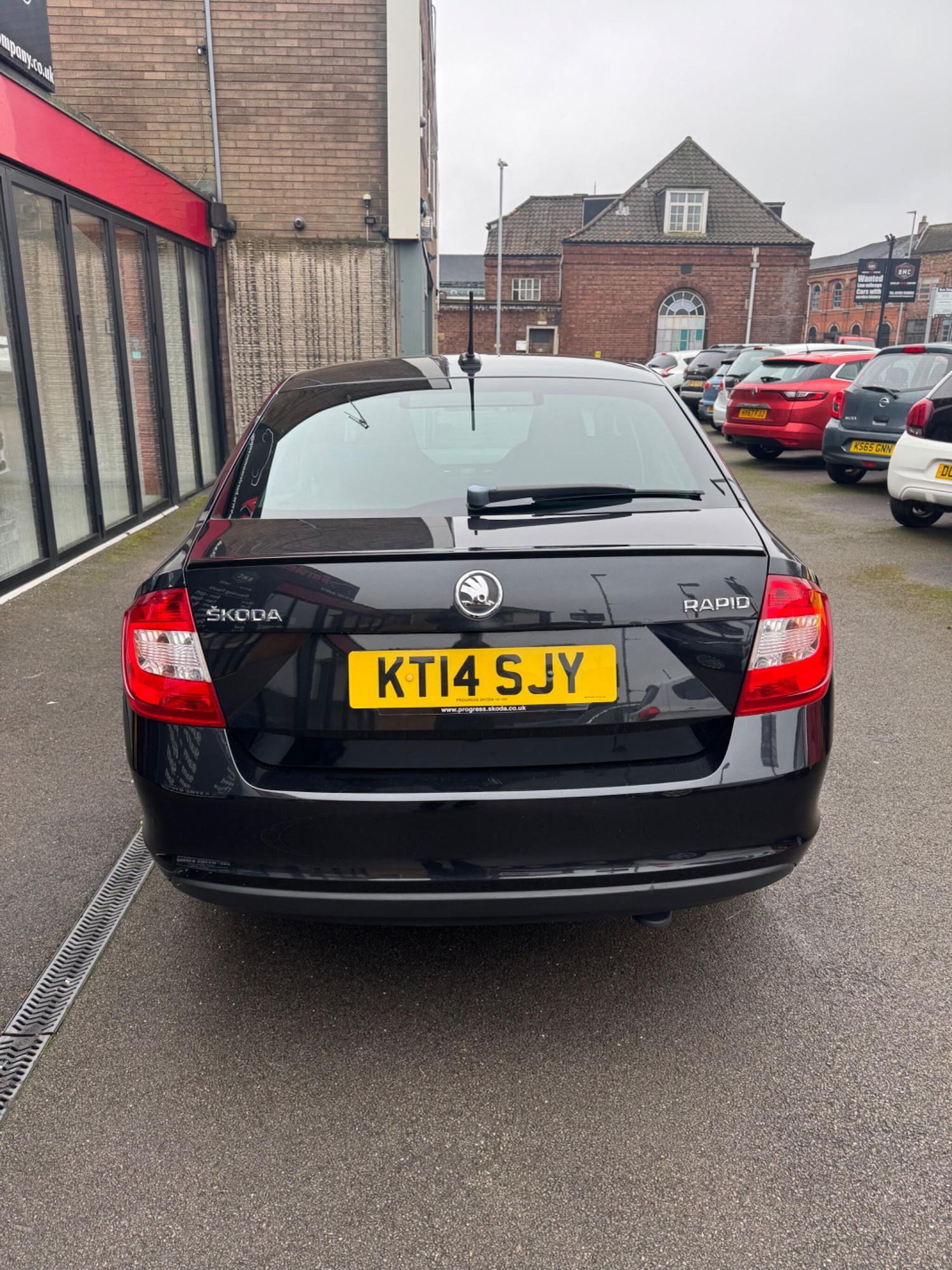 Used Skoda Rapid 2014 for sale - 77783188: Photo 4