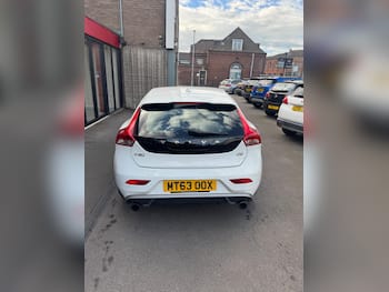 Used Volvo V40 2013 for sale - 79831608: Photo