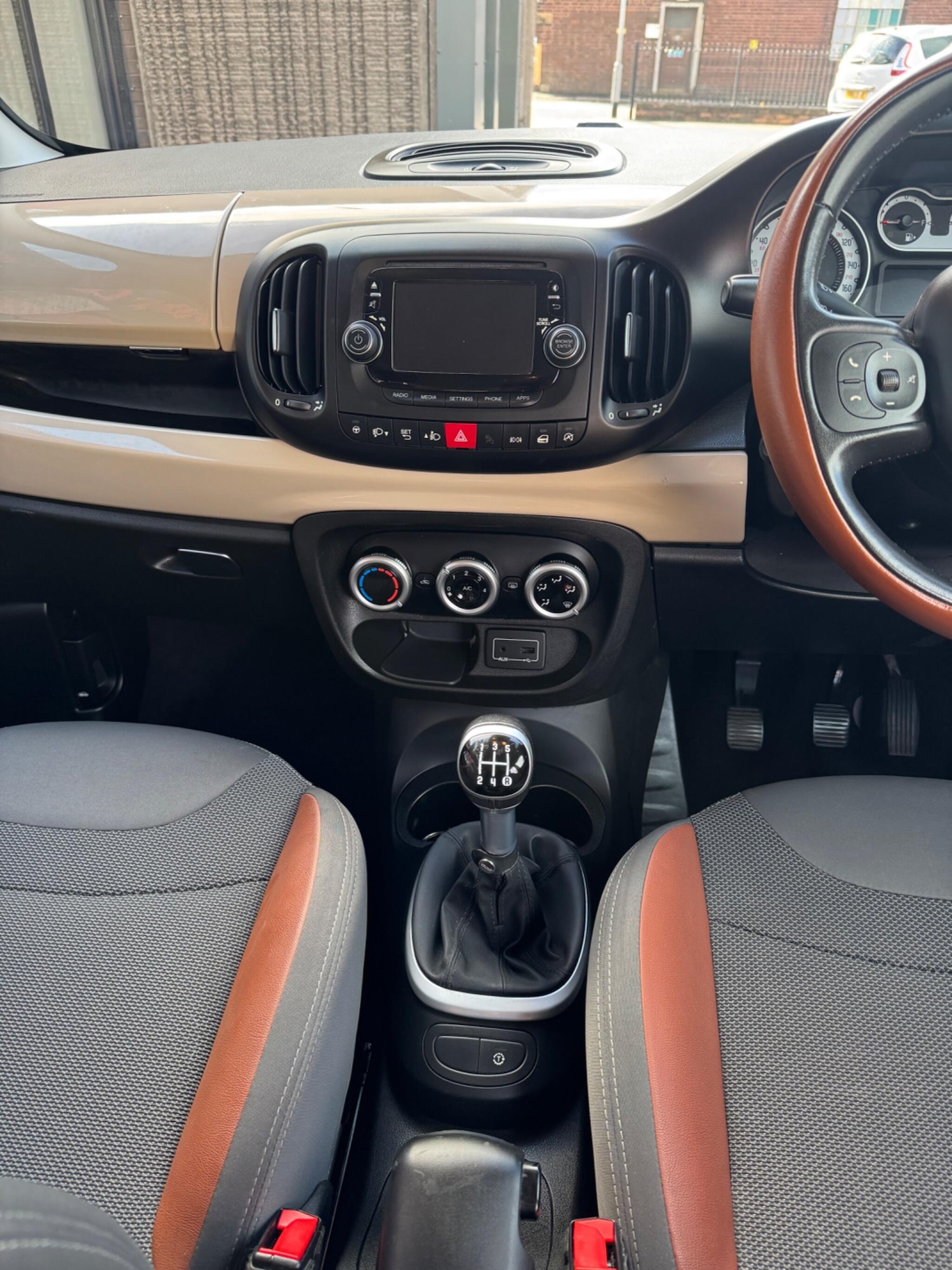 Used Fiat 500L 2018 for sale - 76099212: Photo 15