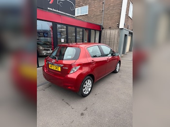 Used Toyota Yaris 2013 for sale - 75954048: Photo