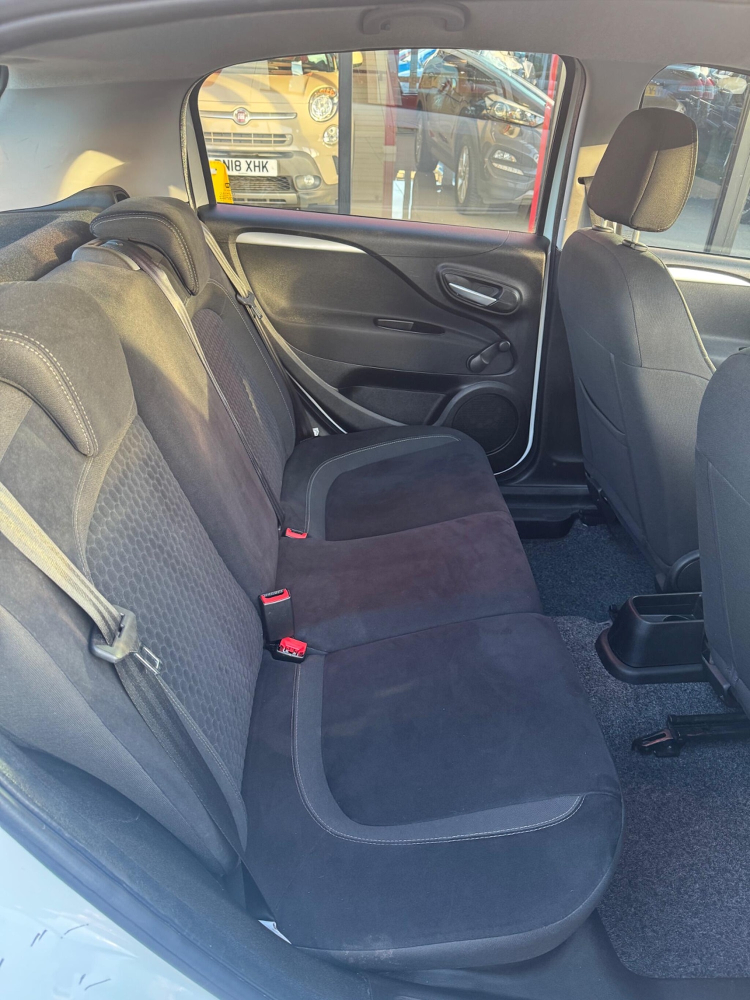 Used Fiat Punto 2017 for sale - 77015302: Photo 9