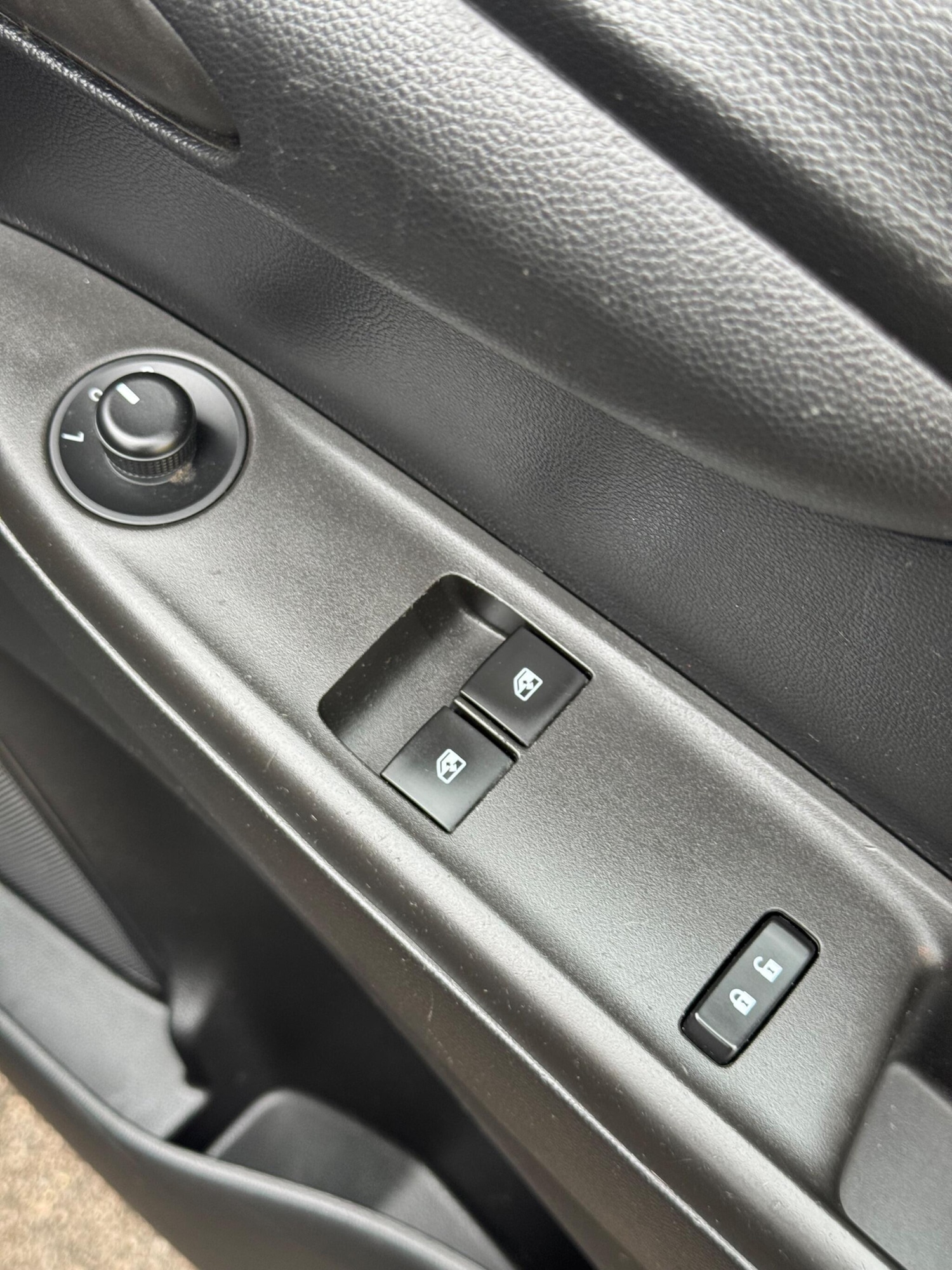 Used Vauxhall Viva 2016 for sale - 77633798: Photo 14