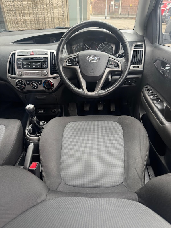 Used Hyundai i20 2014 for sale - 76283211: Photo 14