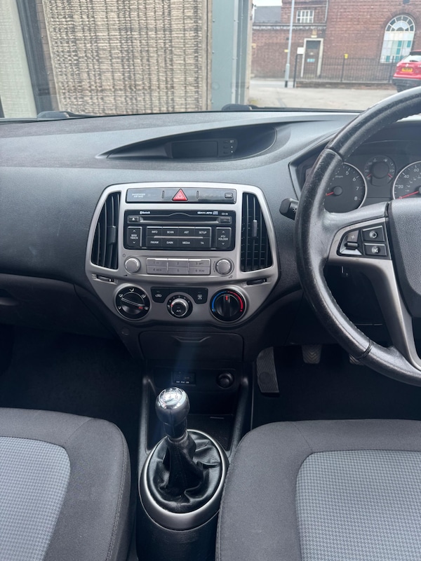 Used Hyundai i20 2014 for sale - 76283211: Photo 15