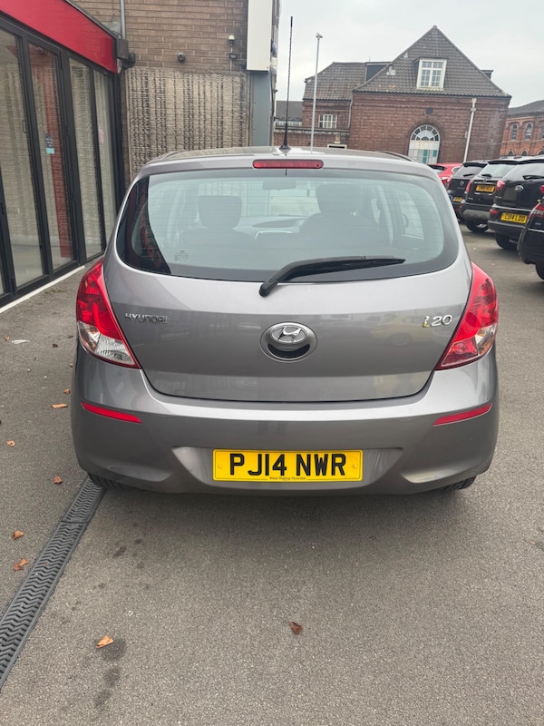 Used Hyundai i20 2014 for sale - 76283211: Photo 4
