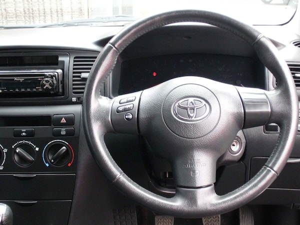 Used Toyota Corolla 2004 for sale - 74762779: Photo 15