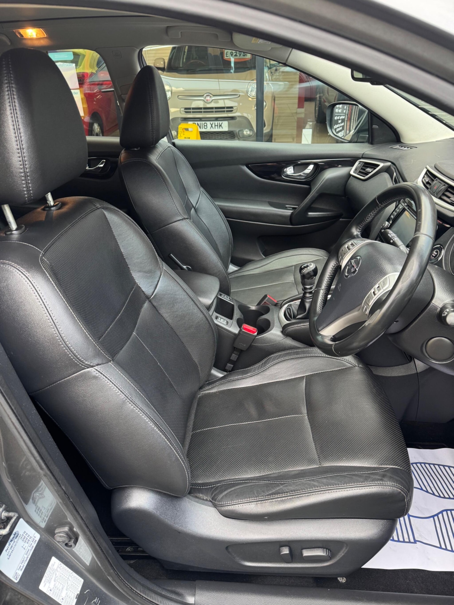 Used Nissan Qashqai 2015 for sale - 77020859: Photo 8