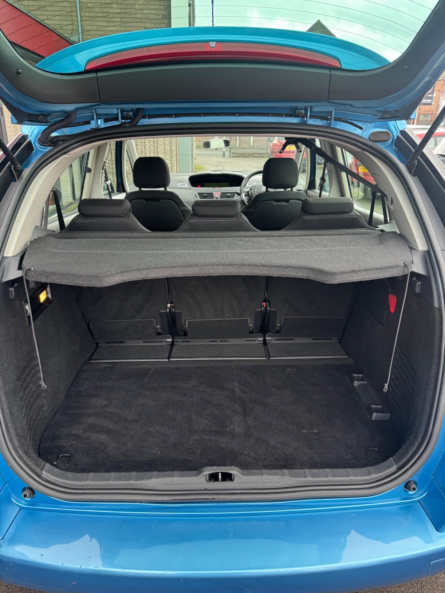 Used Citroen C4 Picasso 2009 for sale - 77633796: Photo 12