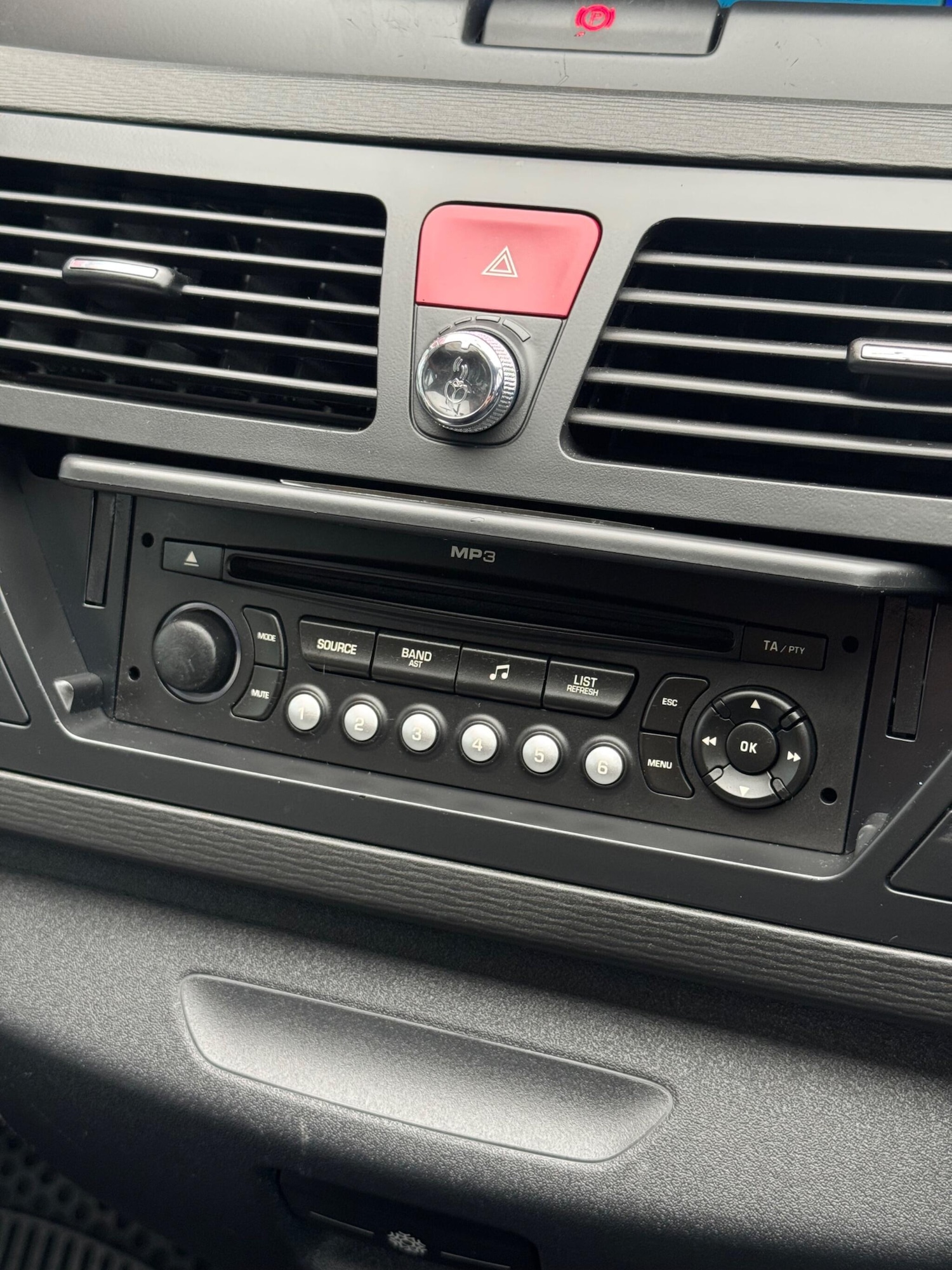 Used Citroen C4 Picasso 2009 for sale - 77633796: Photo 21