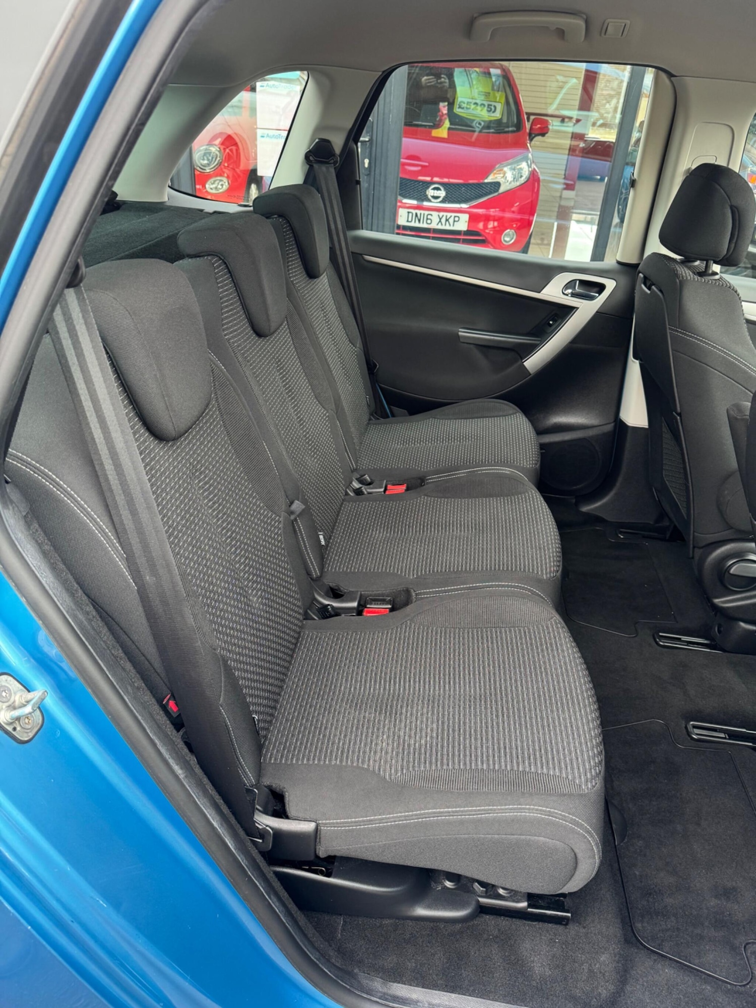 Used Citroen C4 Picasso 2009 for sale - 77633796: Photo 9