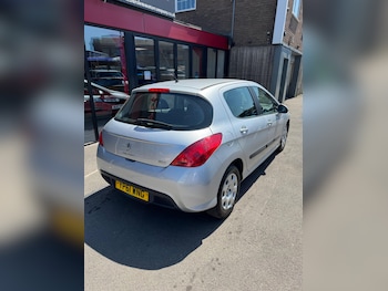 Used Peugeot 308 2012 for sale - 79189081: Photo