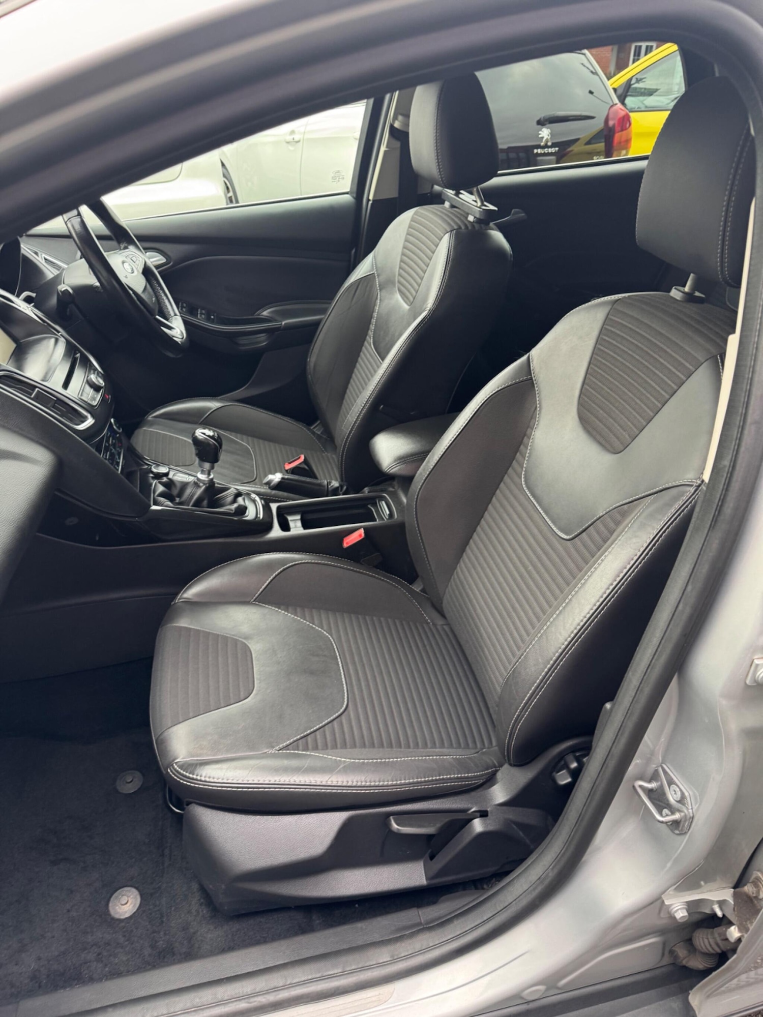 Used Ford Focus 2015 for sale - 76866128: Photo 10