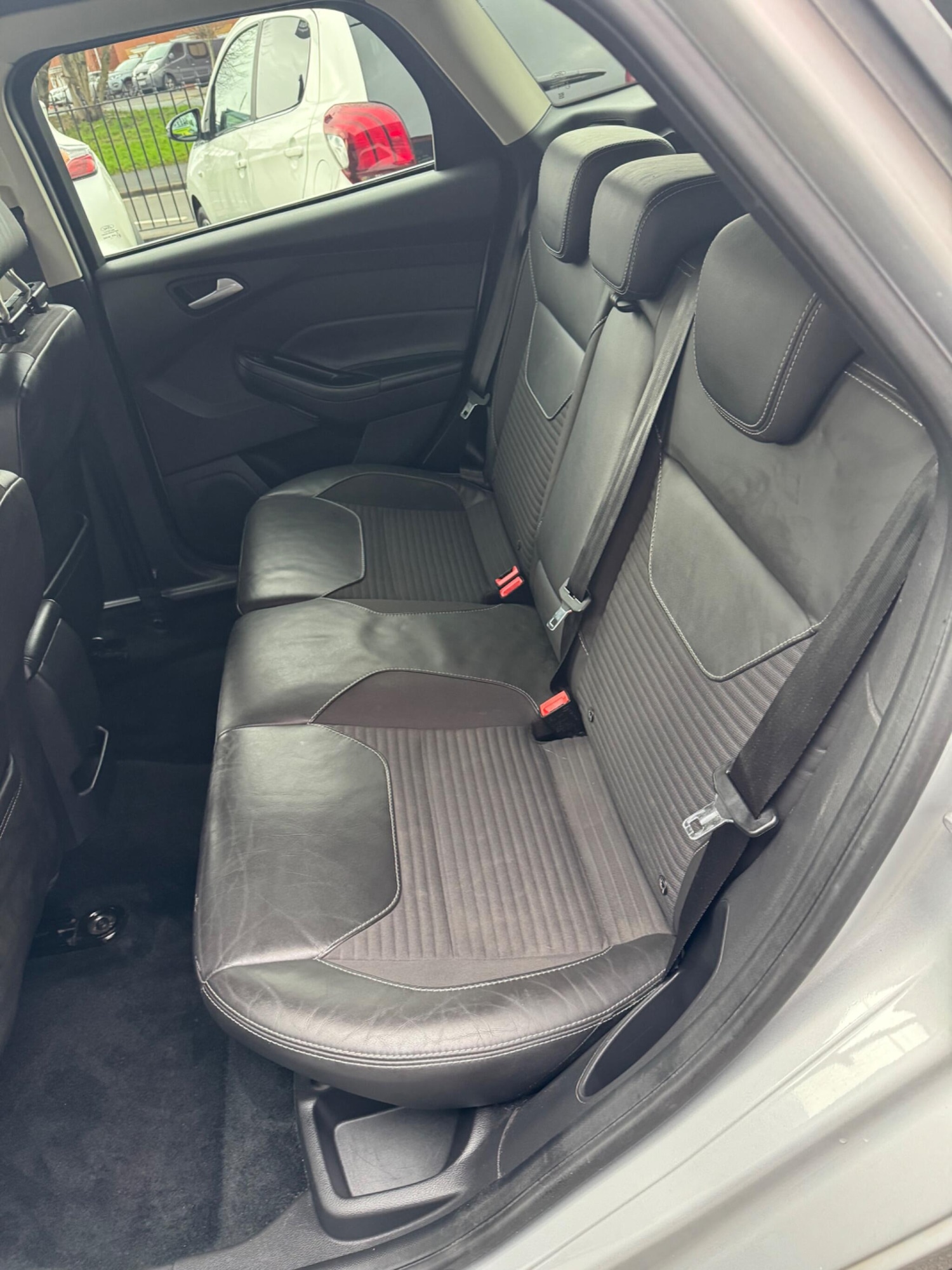 Used Ford Focus 2015 for sale - 76866128: Photo 11