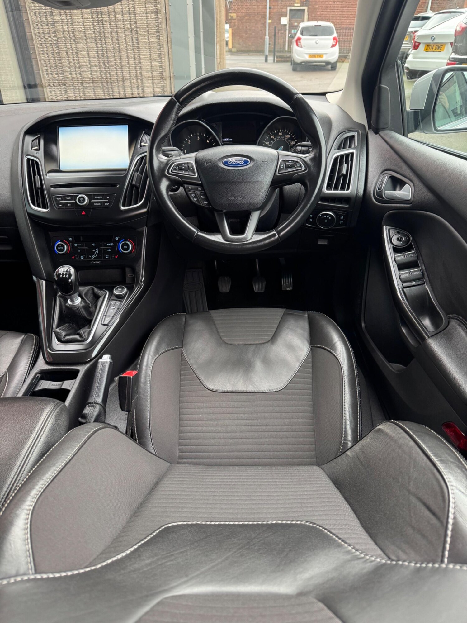 Used Ford Focus 2015 for sale - 76866128: Photo 14