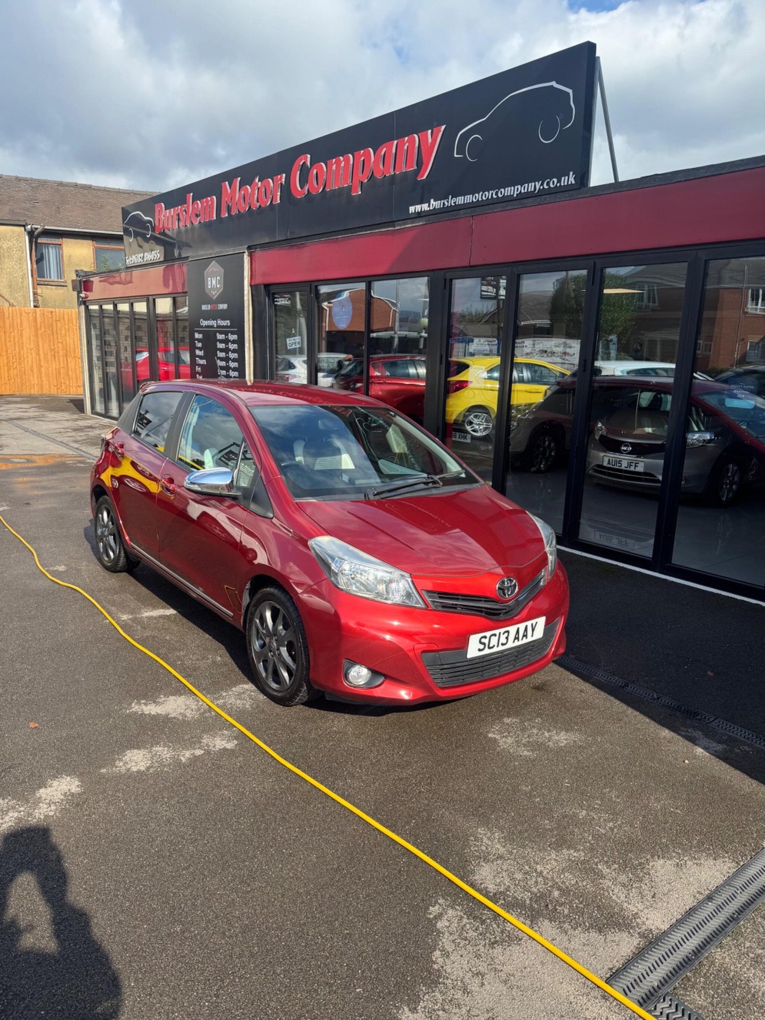 Used Toyota Yaris 2013 for sale - 76099558: Photo 1