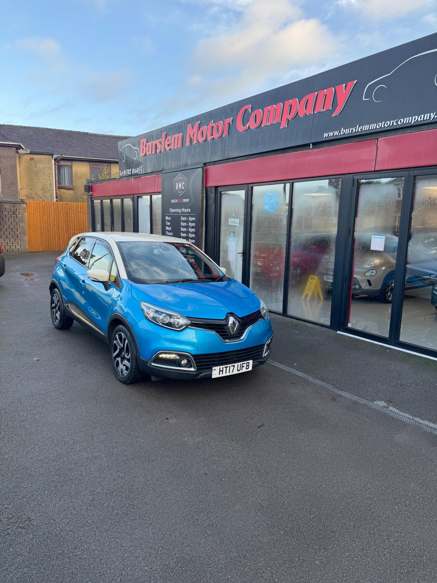 Used Renault Captur 2017 for sale - 76866209: Photo 1