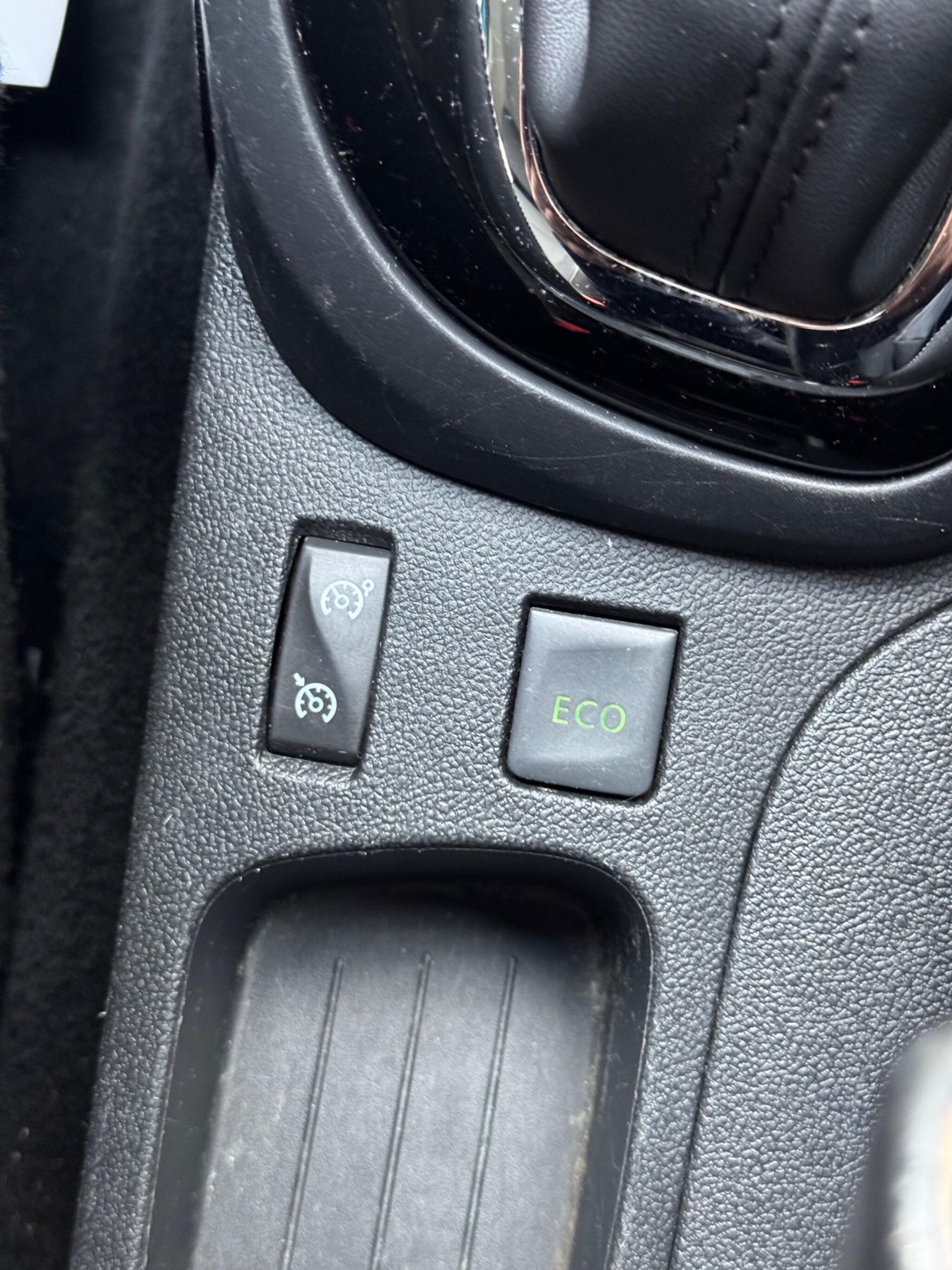 Used Renault Captur 2017 for sale - 76866209: Photo 18