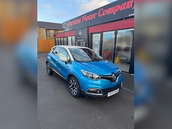 Used Renault Captur 2017 for sale - 76866209: Photo
