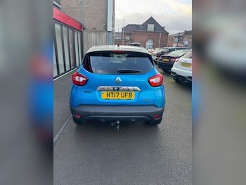 Used Renault Captur 2017 for sale - 76866209: Photo