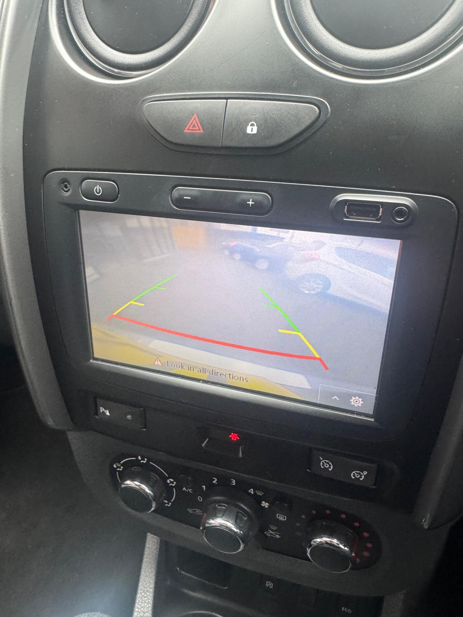 Used Dacia Duster 2016 for sale - 77784188: Photo 25