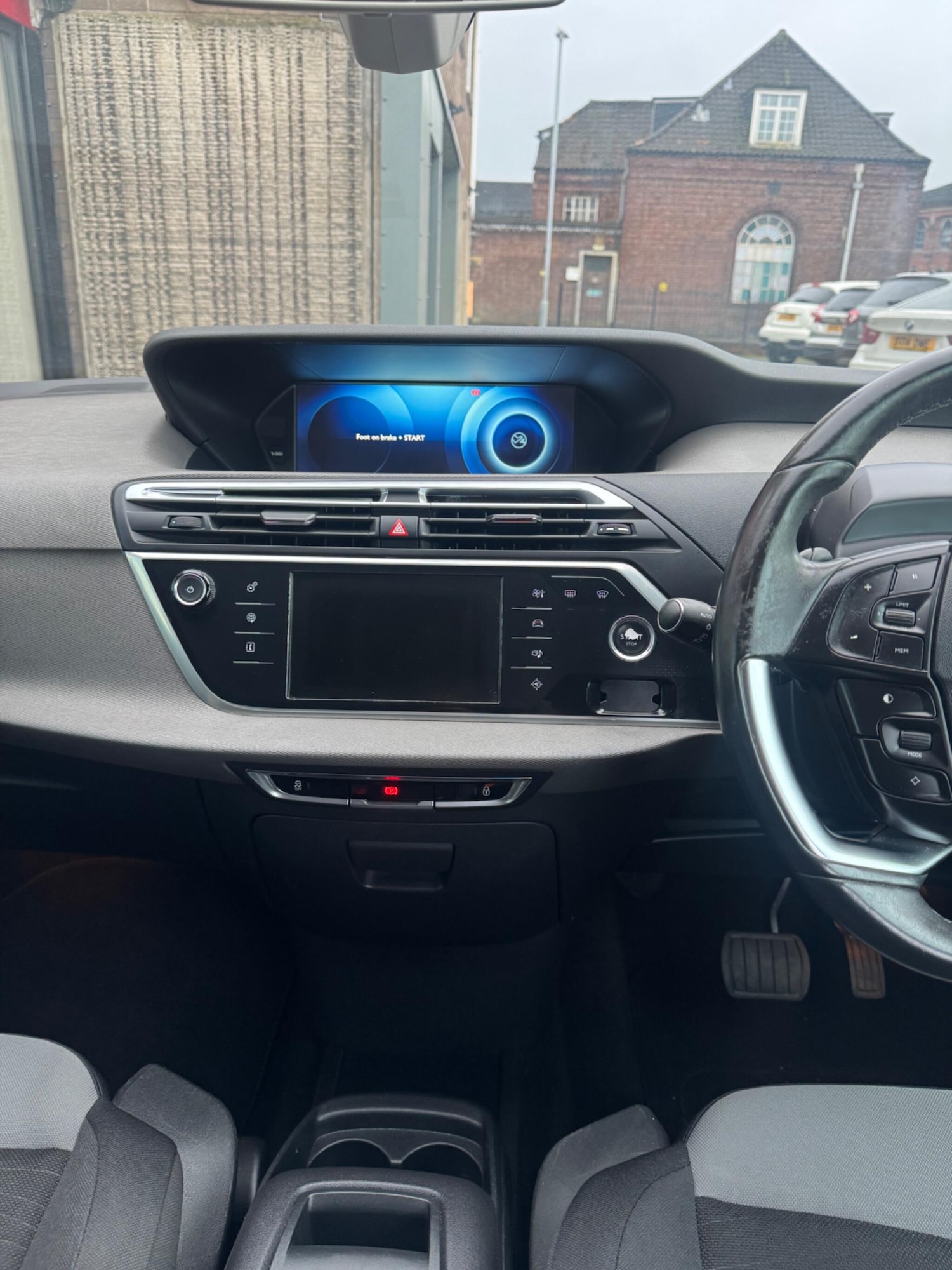 Used Citroen C4 Picasso 2014 for sale - 77021121: Photo 14