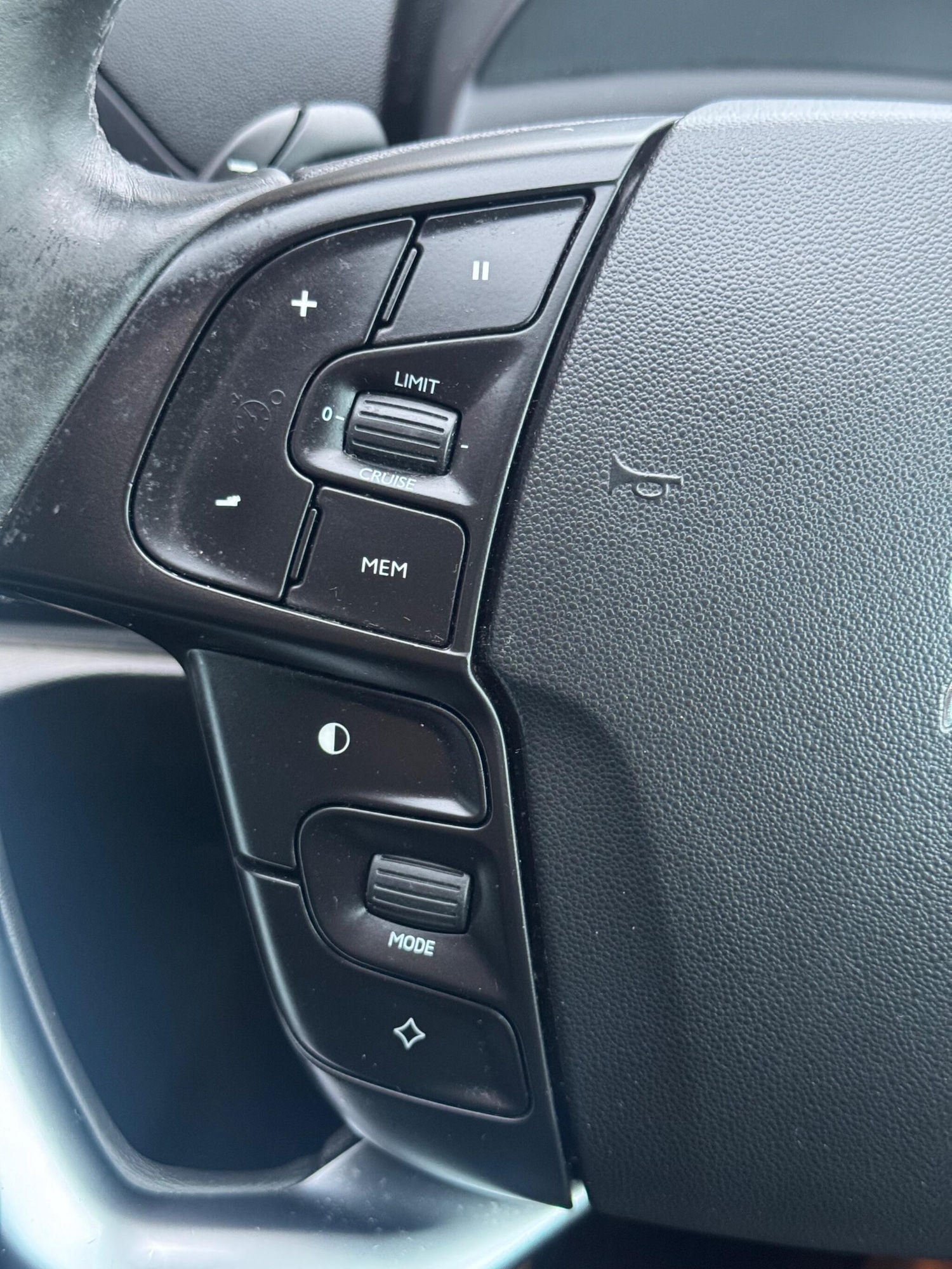 Used Citroen C4 Picasso 2014 for sale - 77021121: Photo 16