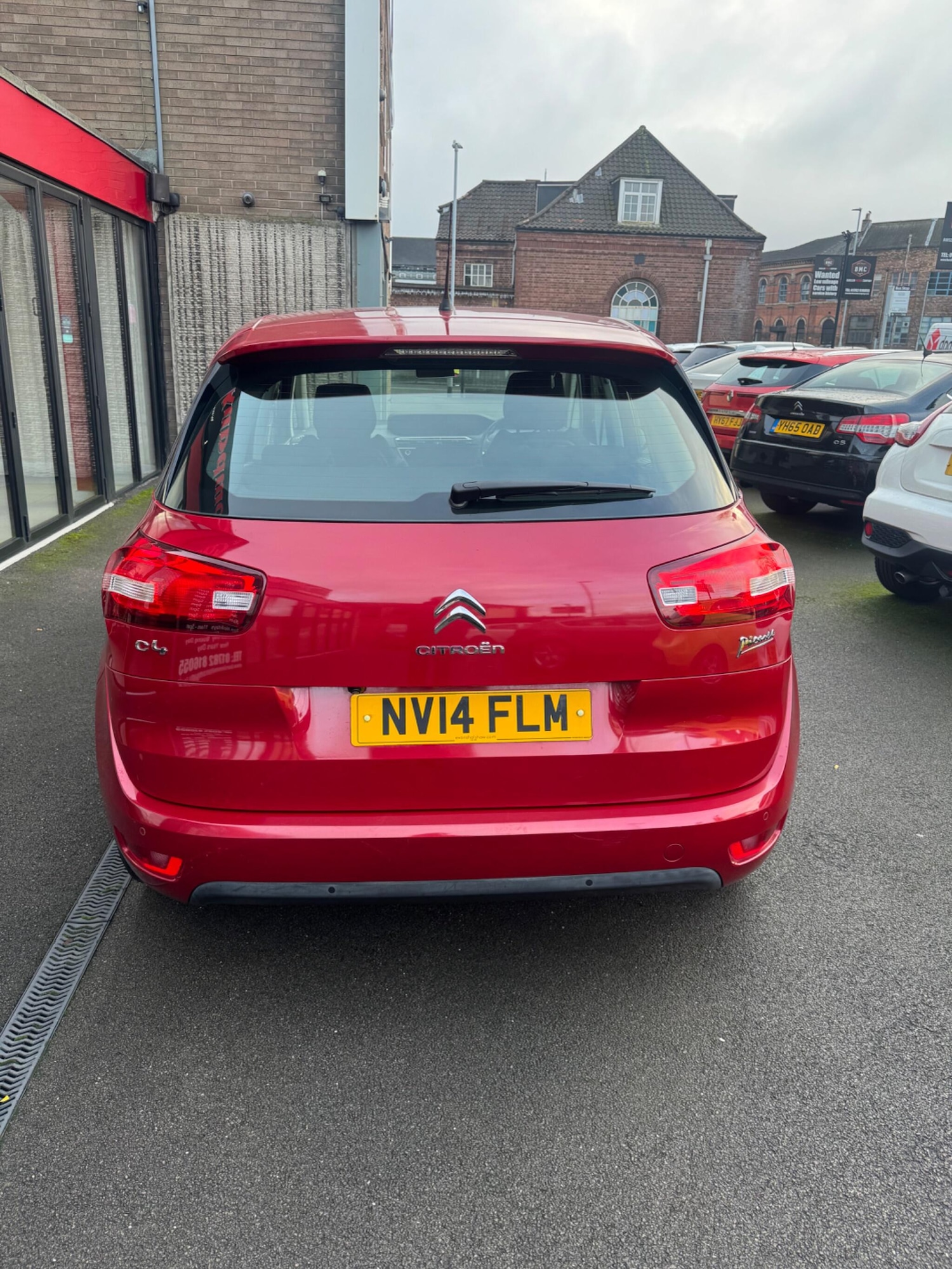 Used Citroen C4 Picasso 2014 for sale - 77021121: Photo 4