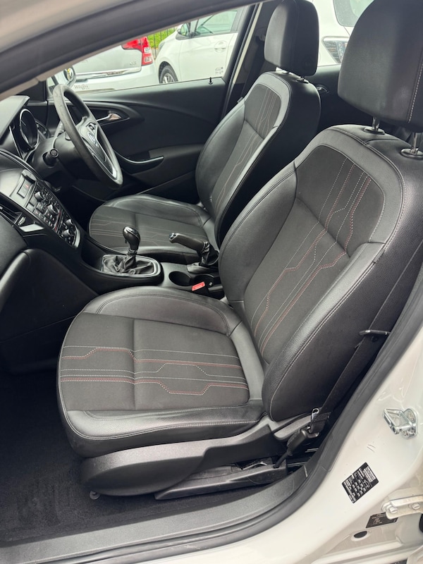 Used Vauxhall Astra 2012 for sale - 76259511: Photo 10