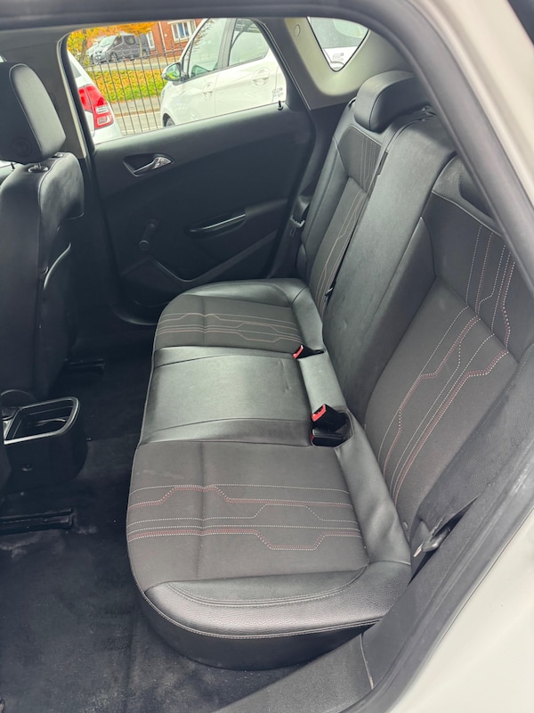 Used Vauxhall Astra 2012 for sale - 76259511: Photo 11