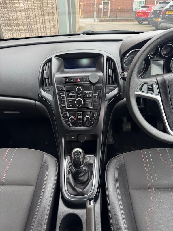 Used Vauxhall Astra 2012 for sale - 76259511: Photo 14