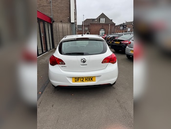 Used Vauxhall Astra 2012 for sale - 76259511: Photo