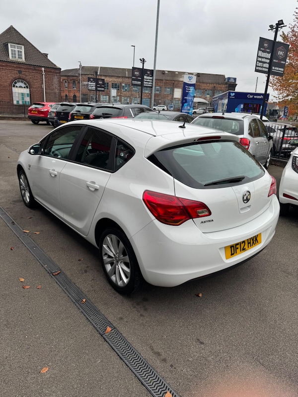 Used Vauxhall Astra 2012 for sale - 76259511: Photo 5
