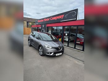 Used Renault Grand Scenic 2017 for sale - 79820296: Photo