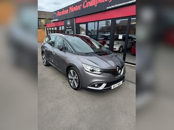 Used Renault Grand Scenic 2017 for sale - 79820296: Photo