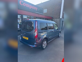 Used Ford Grand Tourneo Connect 2019 for sale - 78404646: Photo