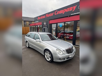 Used Mercedes-Benz E Class 2008 for sale - 77412078: Photo