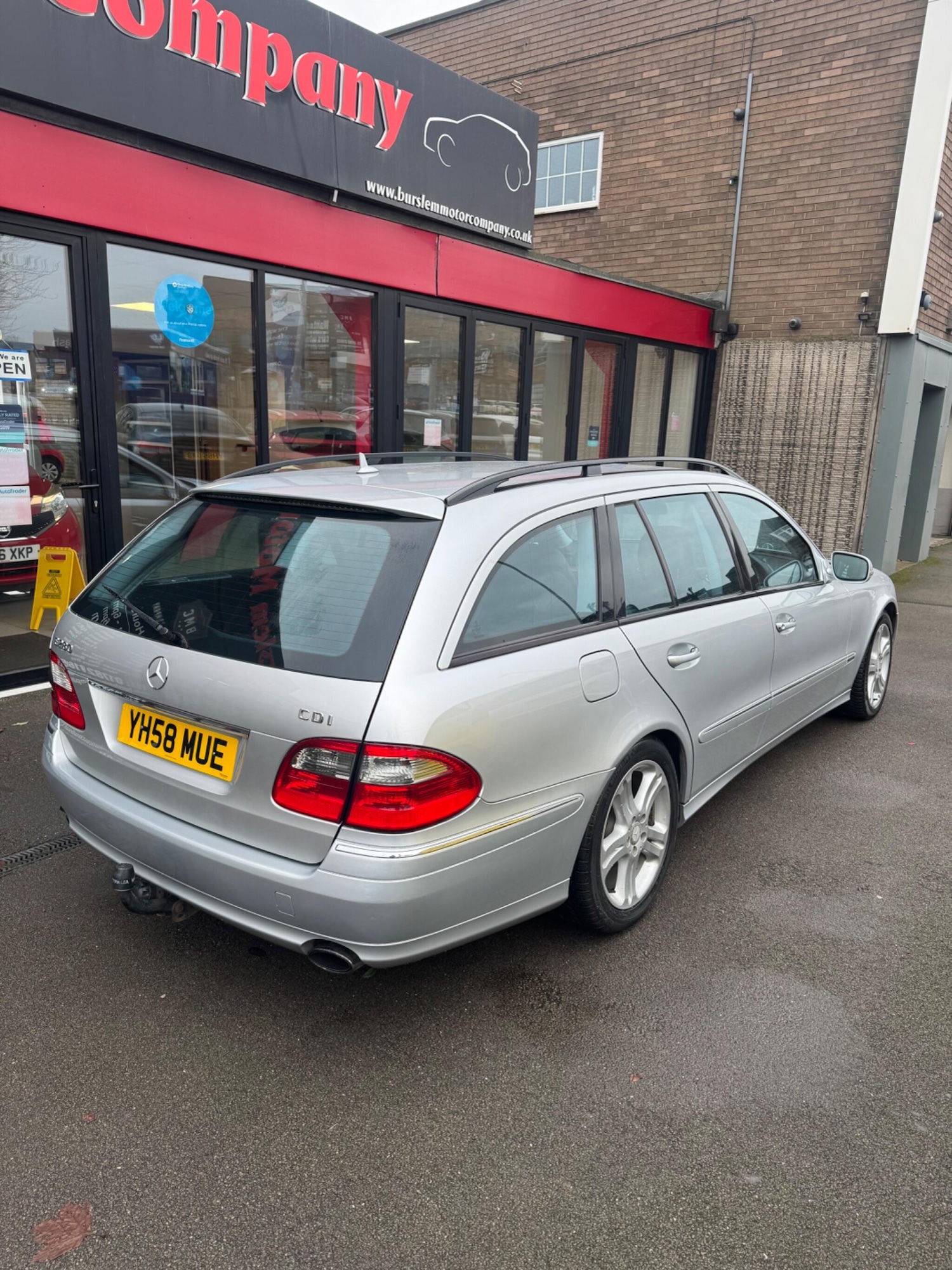 Used Mercedes-Benz E Class 2008 for sale - 77412078: Photo 3